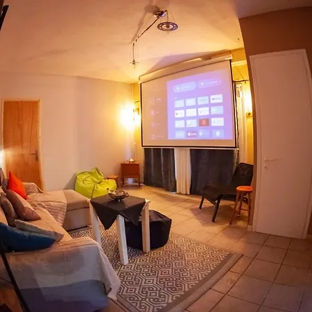 Jimmy'S Cozy Apartment Gazátika Extérieur photo