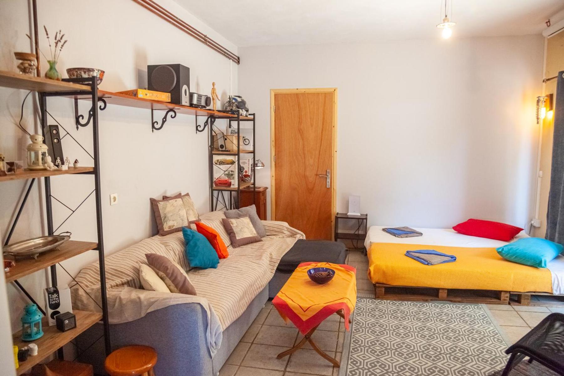Jimmy's Cozy Gazatika